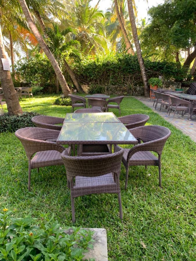 Mombasa Vacations Lux Beach Apartment A19 מראה חיצוני תמונה